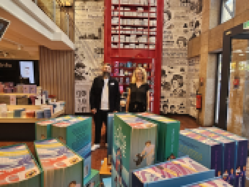 Nina Hugendubel und Marlon Nicotera: English Bookshop als Hingucker