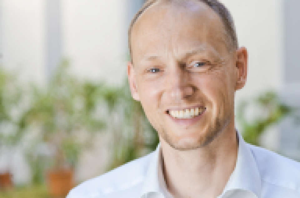 Christian Riethmüller: Wir schreiben immer wieder Buchhandlungen an, und bieten an, zu übernehmen, aber ohne den Druck einer zusätzlichen Osiander-Filiale. 